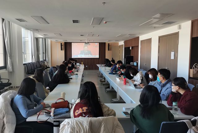 3044AM永利集团官方首页观看十九届六中全会新闻发布会-良乡员工会场_副本.jpg